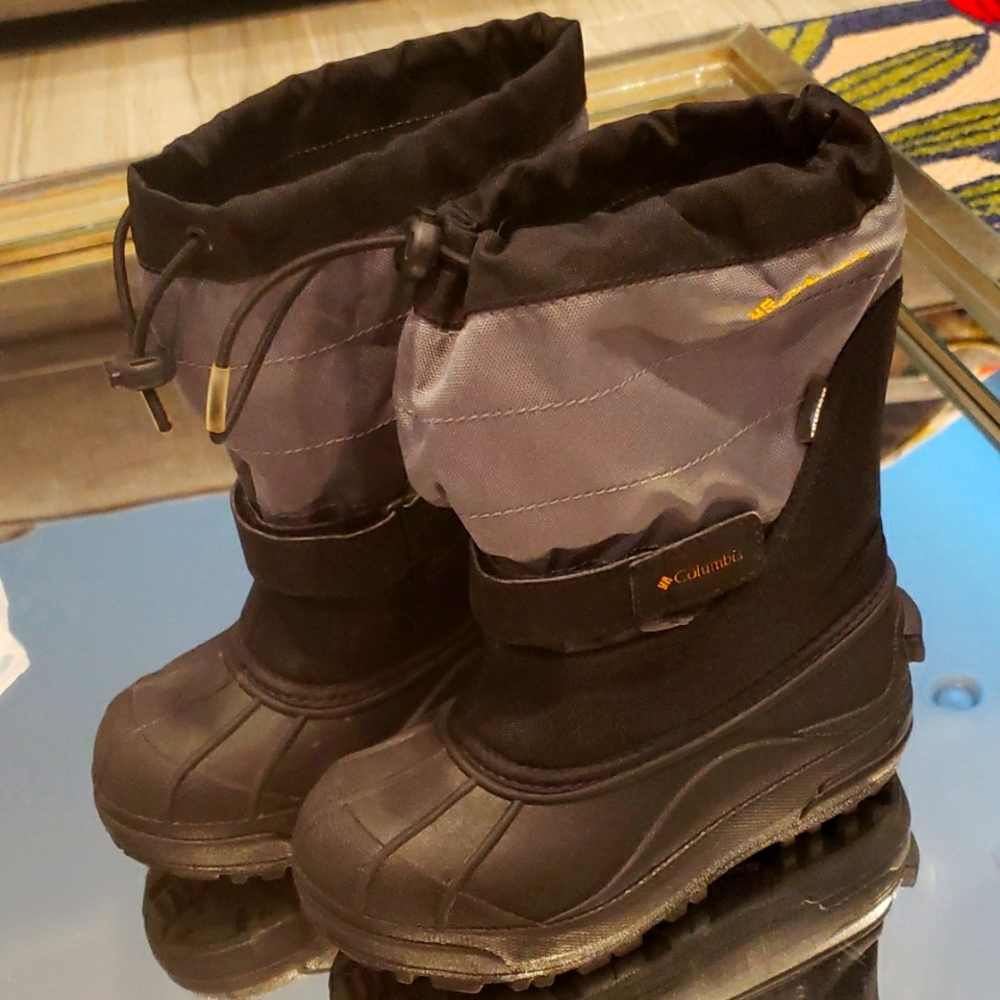 Columbia Big Kids’ Powderbug™ Forty Snow Boot